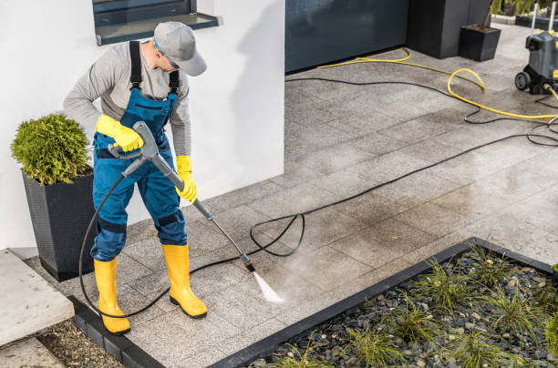 Why Choose Our Certified Pressure Washing Experts for Your Project Needs in Leisure City, FL?
